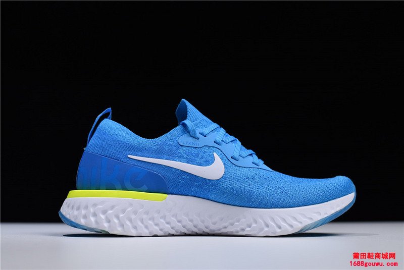 Nk Epic React Flyknit 科技跑鞋