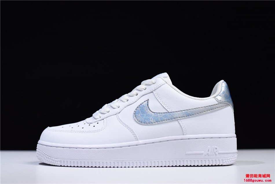 Nike Air Force 1 Low ’07 空军经典百搭板鞋 “白雾霾勾”