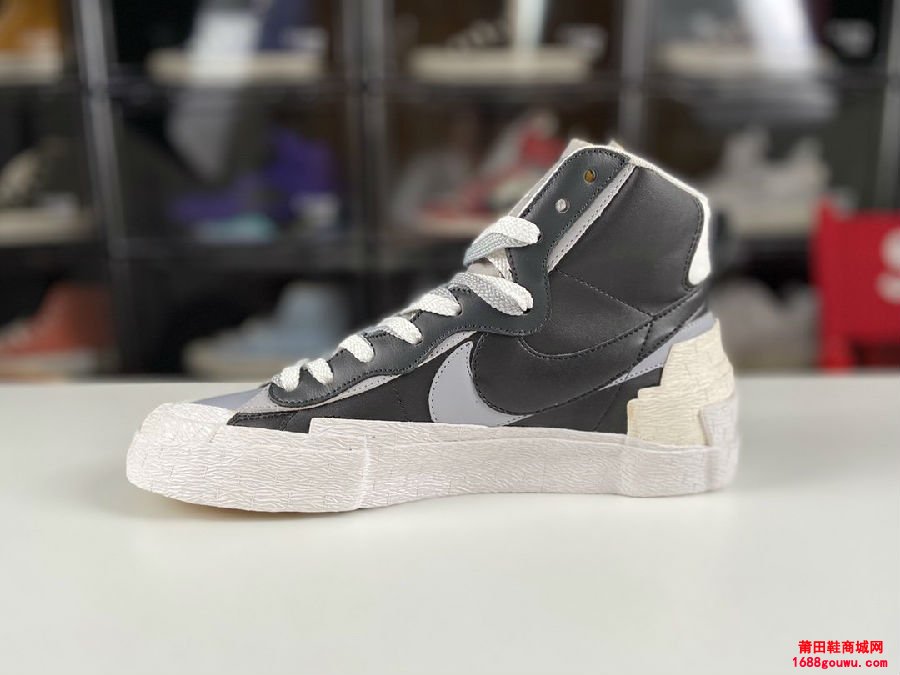 Sacai X Blazer Mid 开拓者 黑白